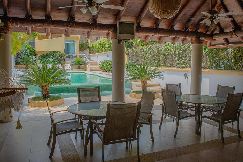Bungalows Arena Dorada (Adults Only) Zihuatanejo Exterior photo