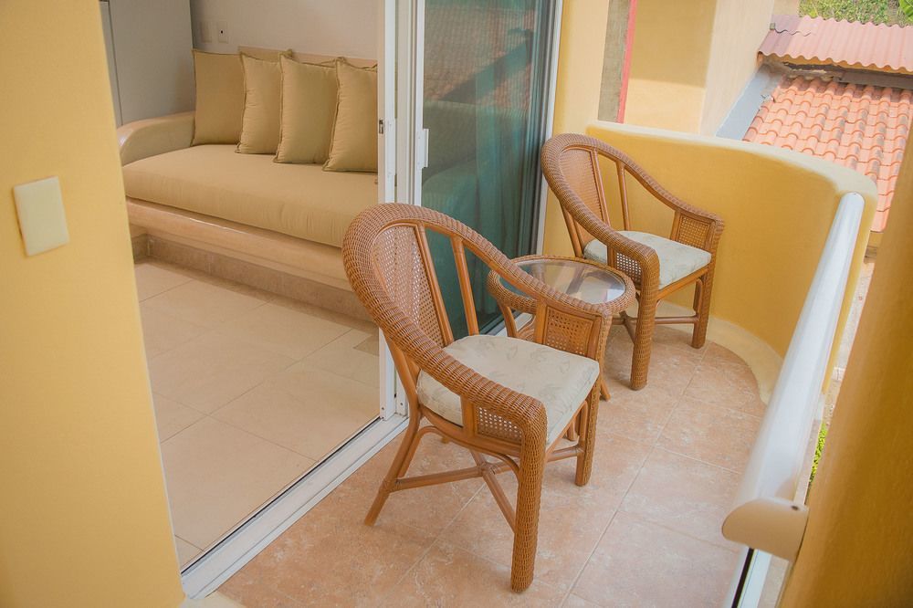 Bungalows Arena Dorada (Adults Only) Zihuatanejo Exterior photo
